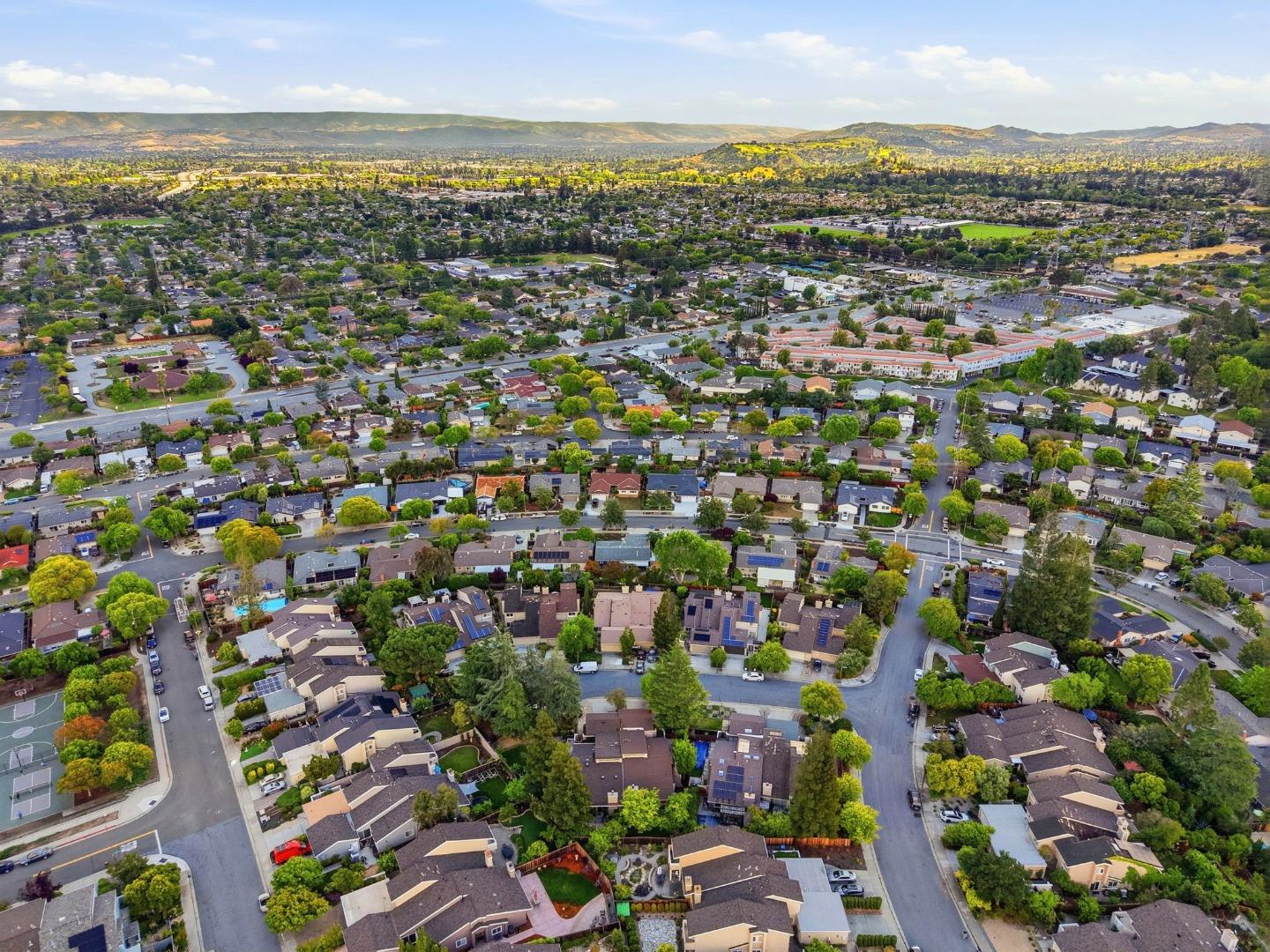 5231 Leesa Ann Court