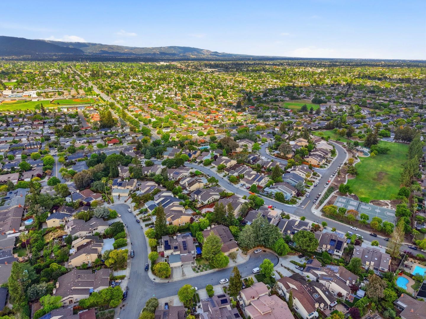 5231 Leesa Ann Court