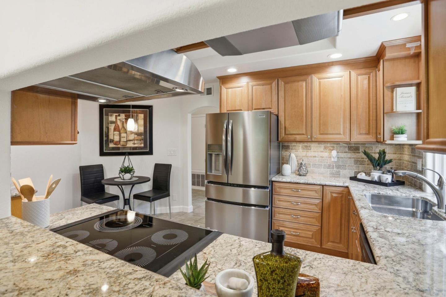 5231 Leesa Ann Court