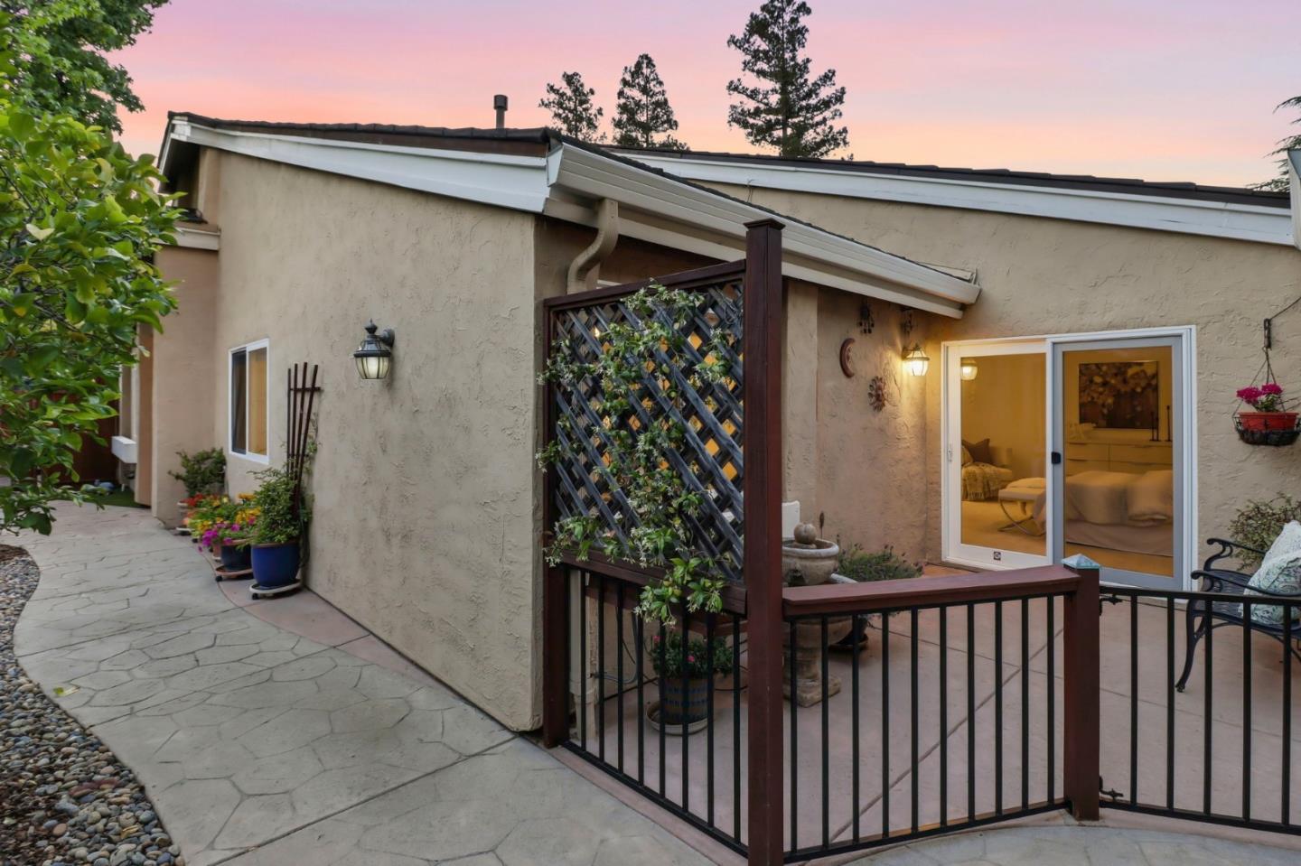 5231 Leesa Ann Court