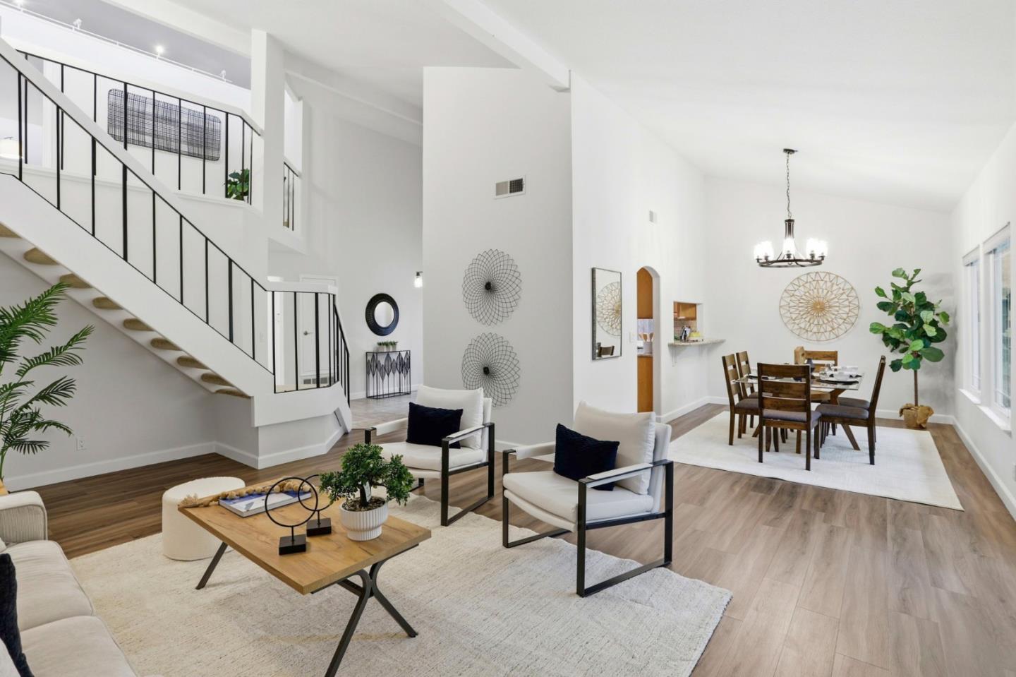 5231 Leesa Ann Court