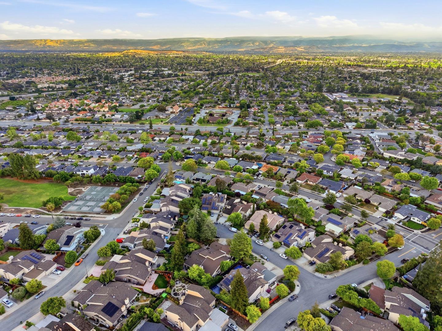 5231 Leesa Ann Court