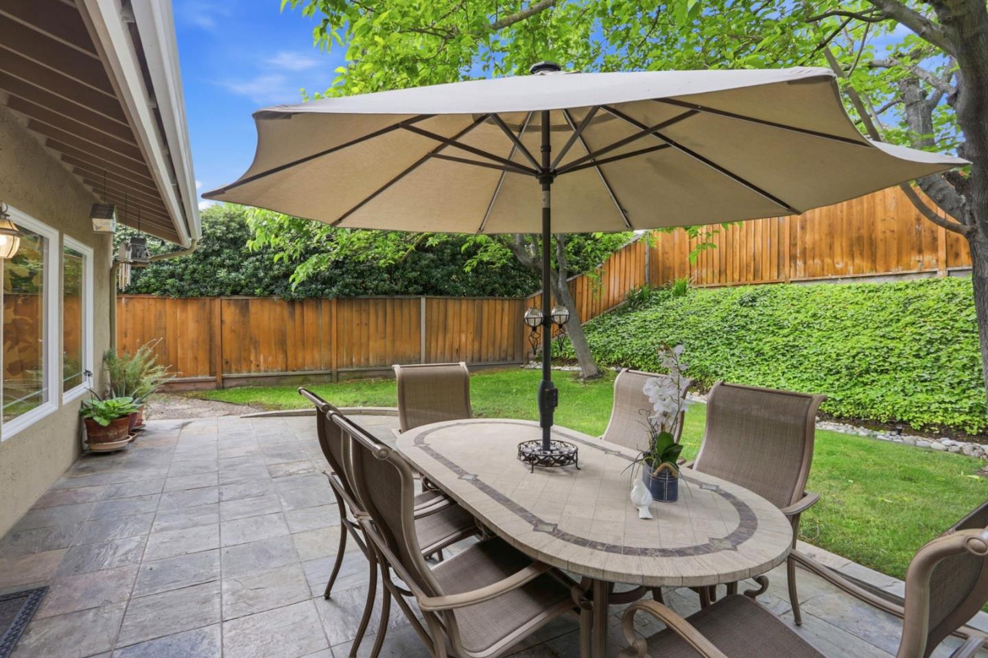 5231 Leesa Ann Court