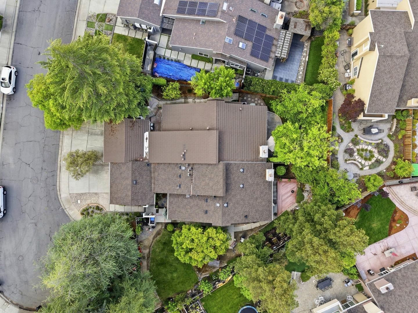 5231 Leesa Ann Court