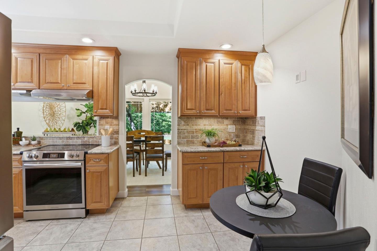 5231 Leesa Ann Court