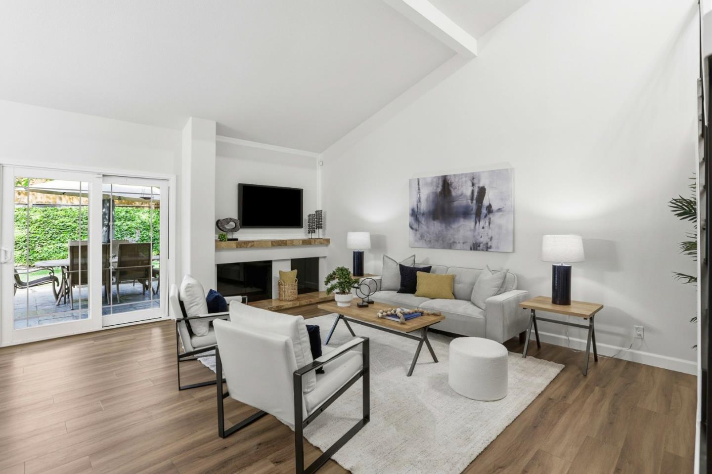 5231 Leesa Ann Court