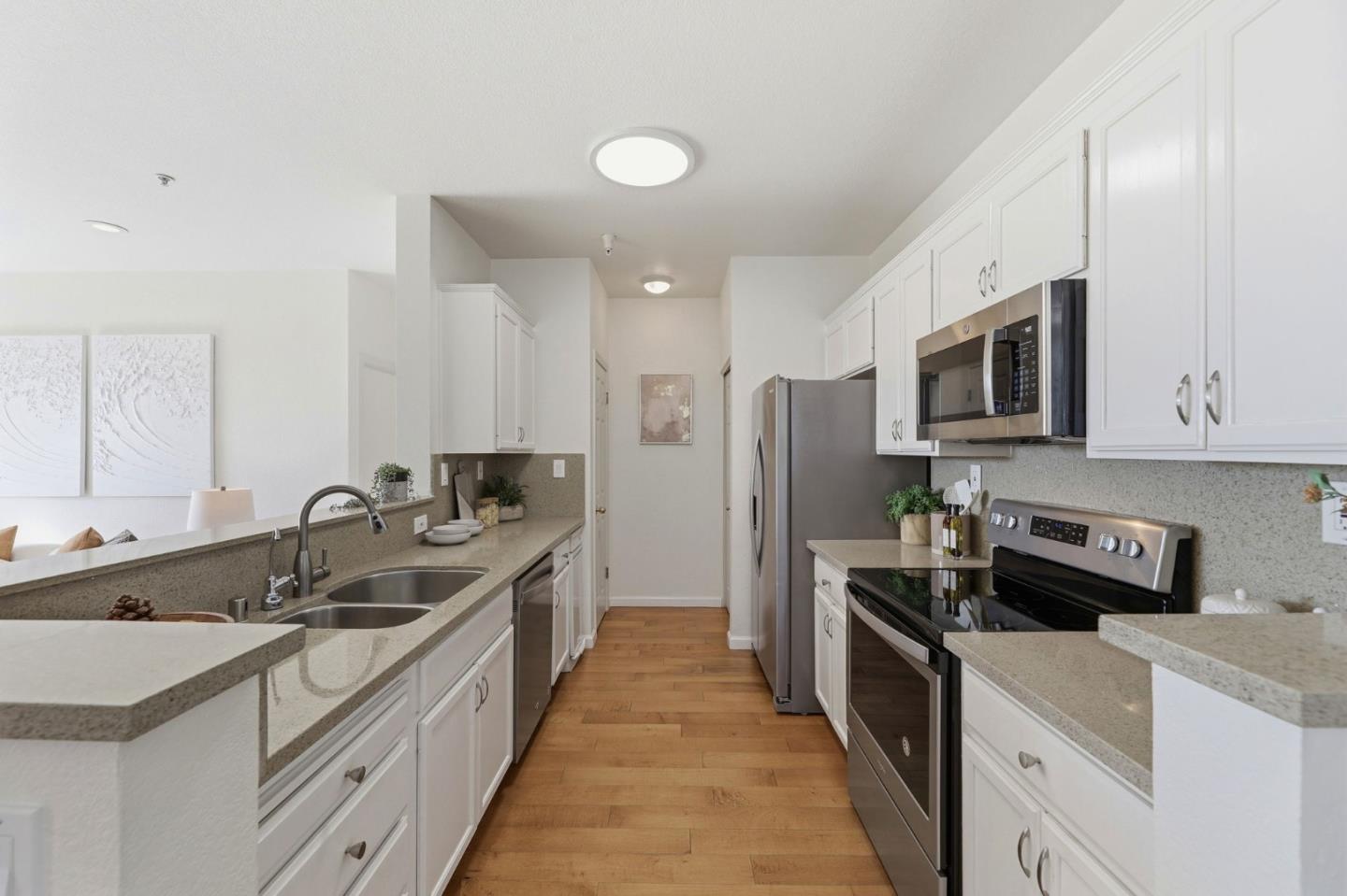 250 Santa Fe Terrace 320