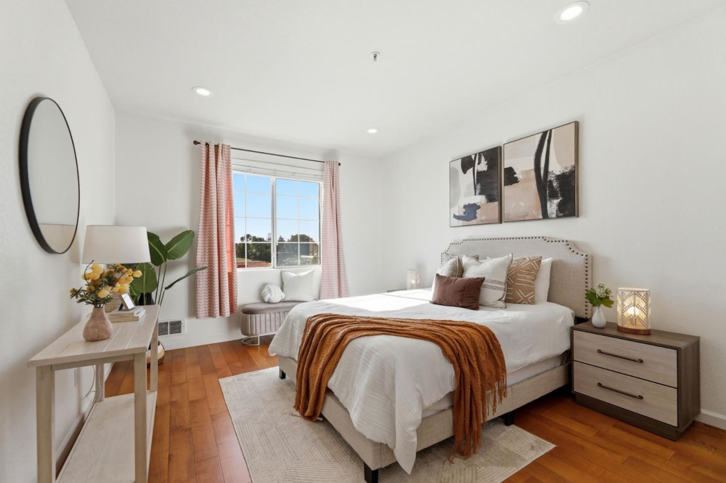250 Santa Fe Terrace 320