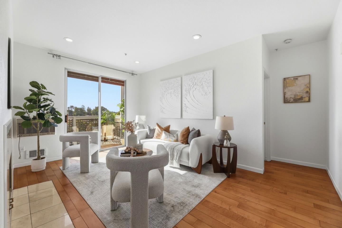 250 Santa Fe Terrace 320