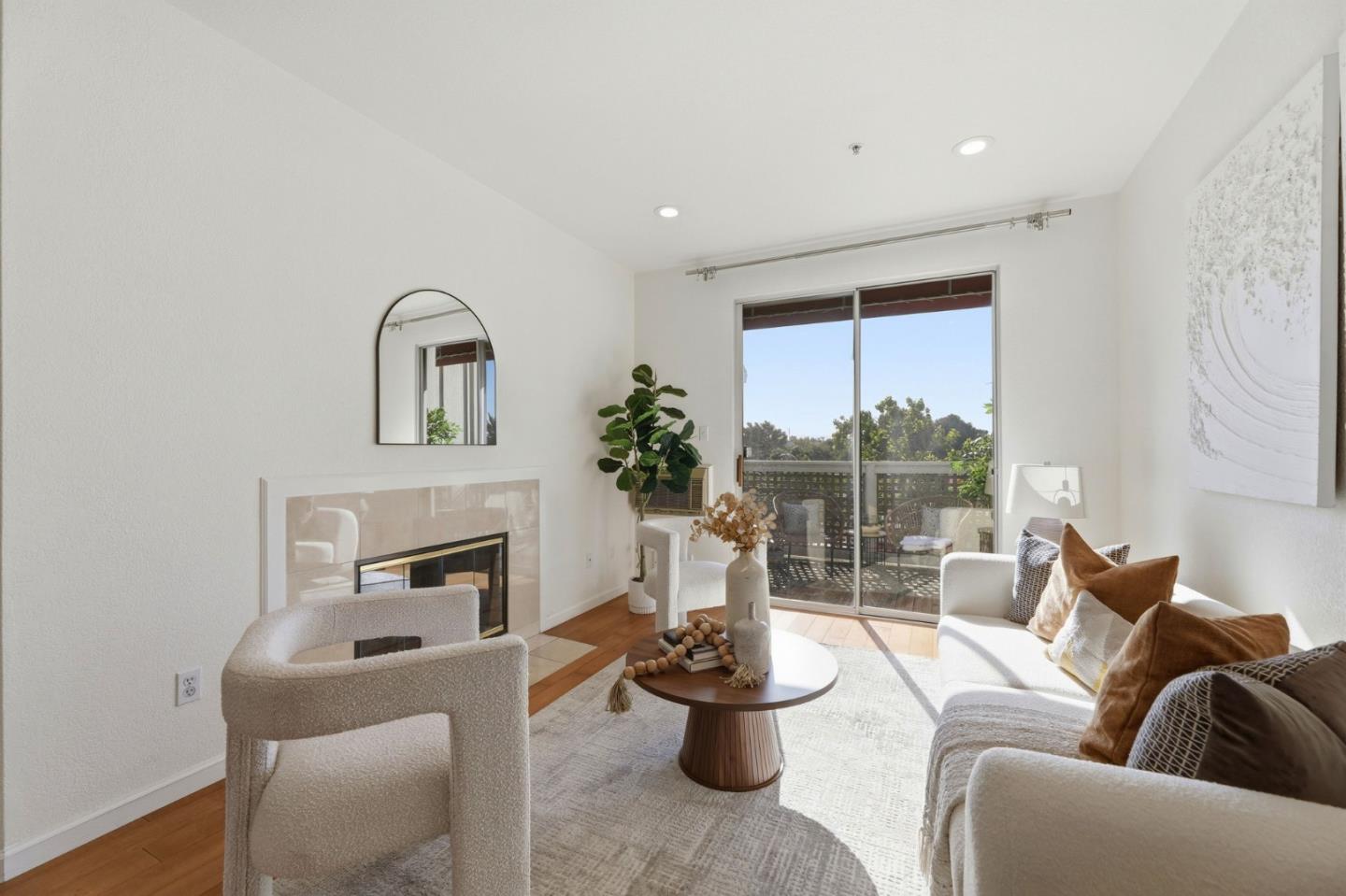 250 Santa Fe Terrace 320