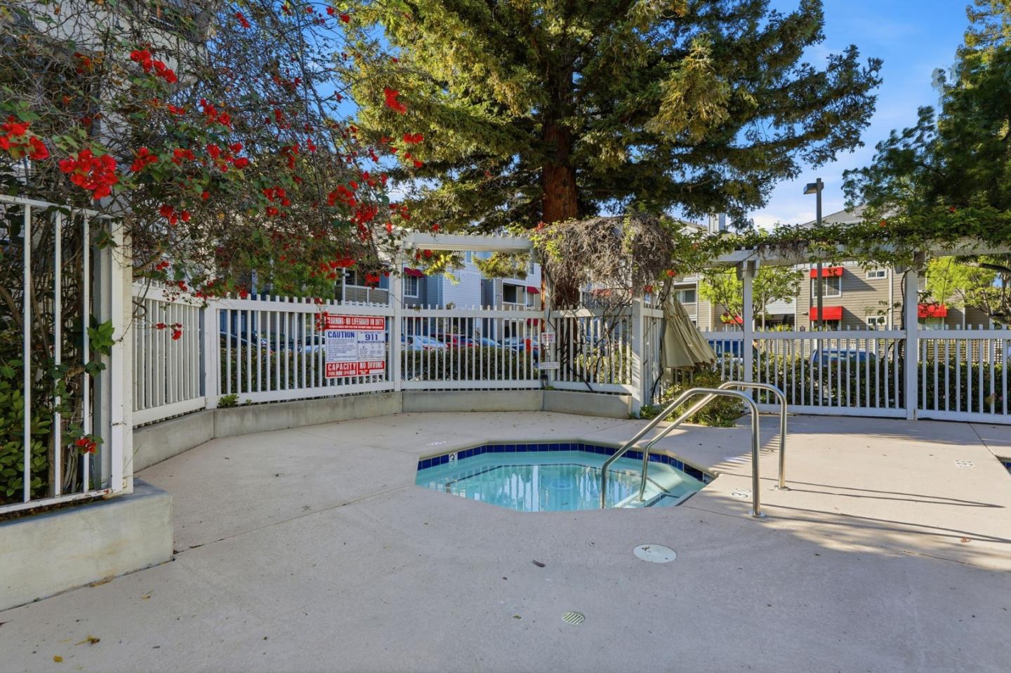 250 Santa Fe Terrace 320