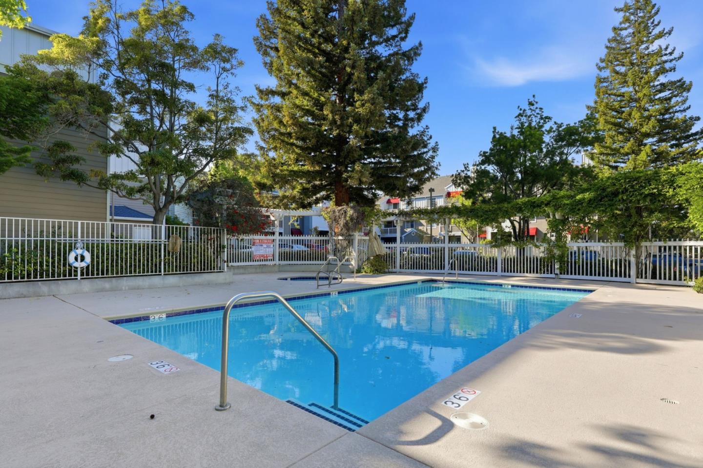 250 Santa Fe Terrace 320