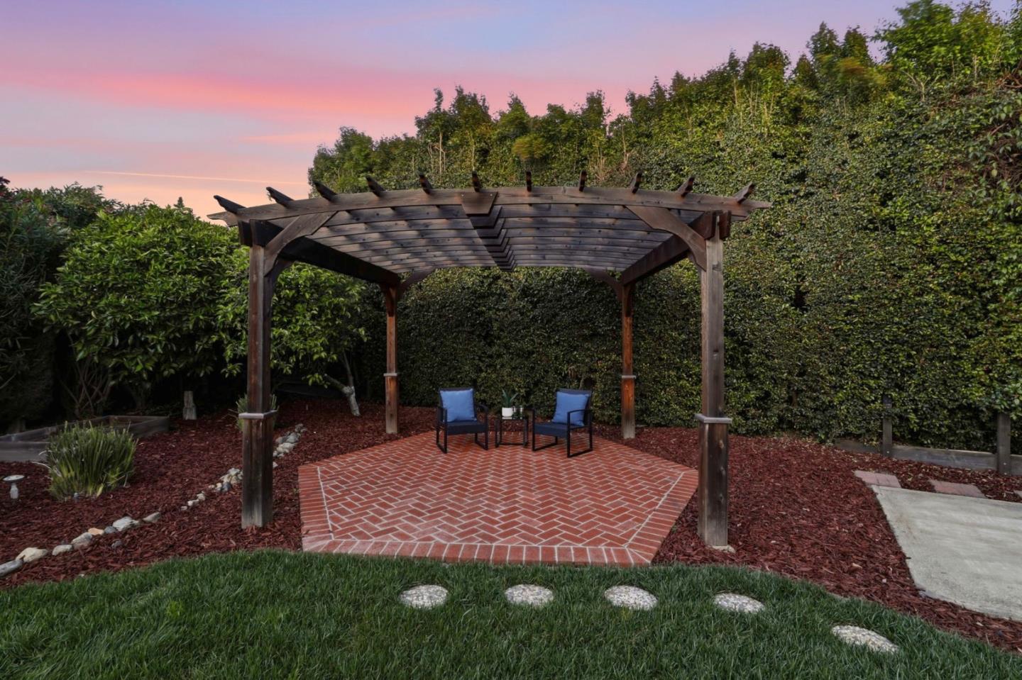 2777 Glorietta Circle