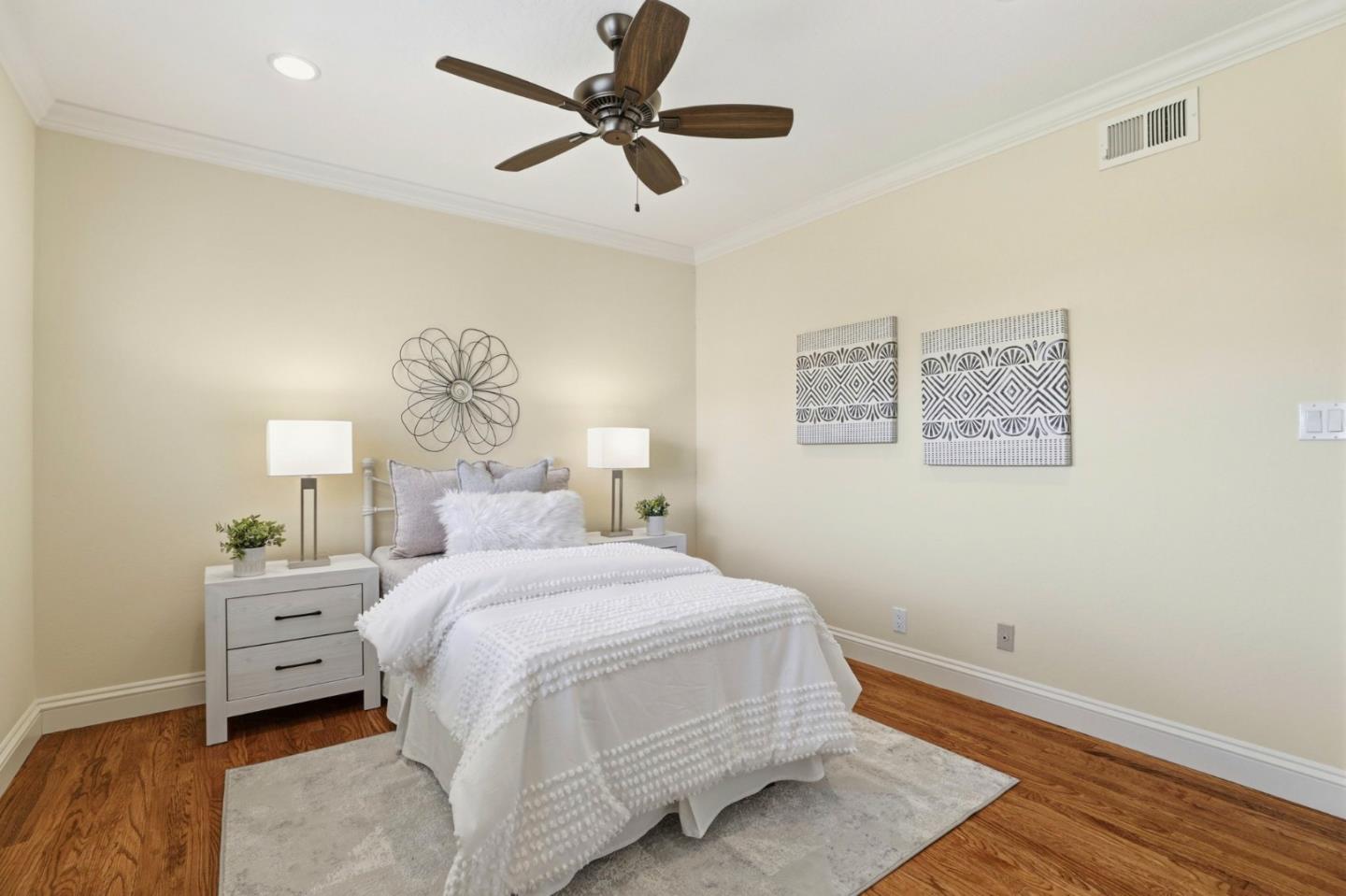 2777 Glorietta Circle