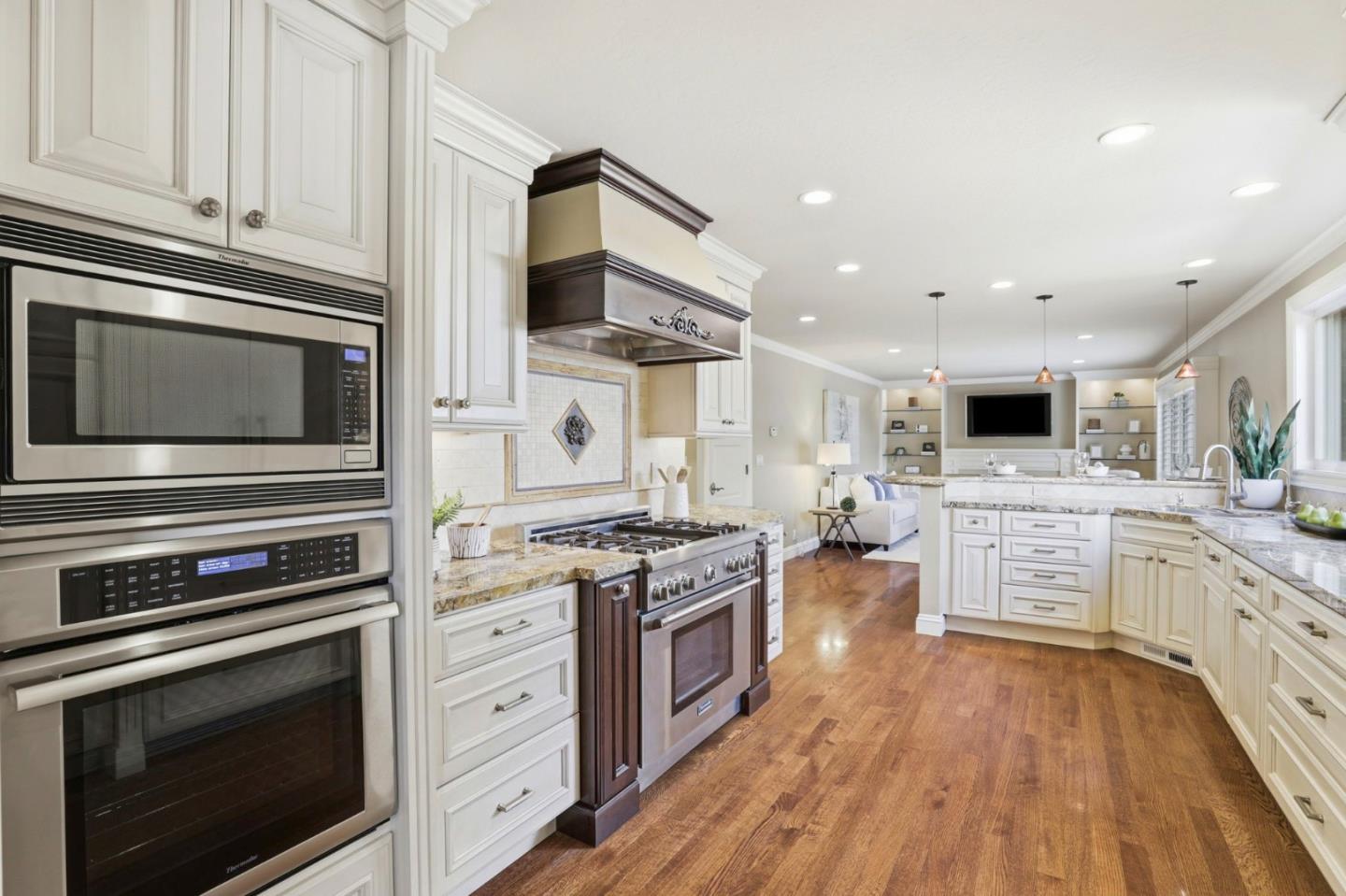 2777 Glorietta Circle