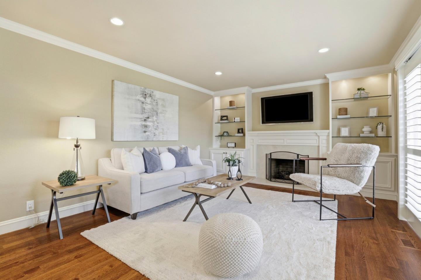 2777 Glorietta Circle