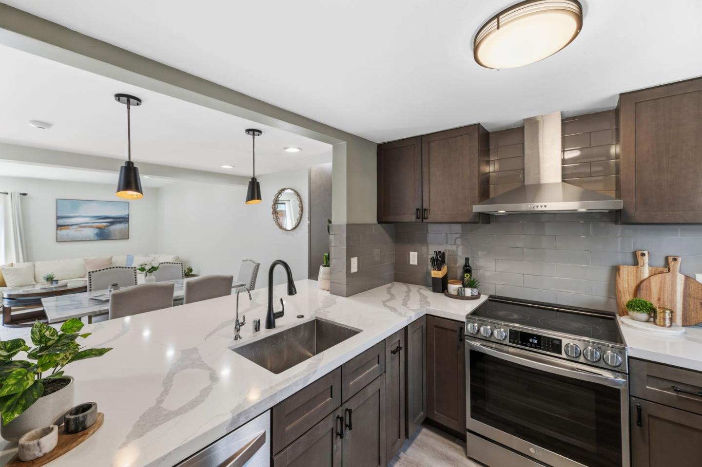 6136 Joaquin Murieta Avenue A