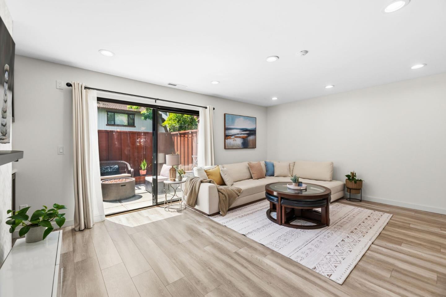 6136 Joaquin Murieta Avenue A