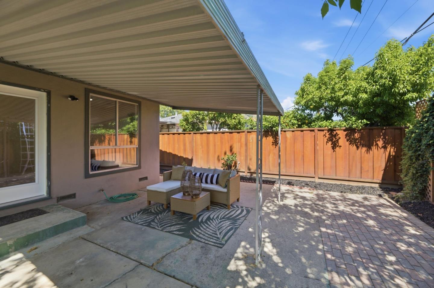 3374 San Marino Avenue