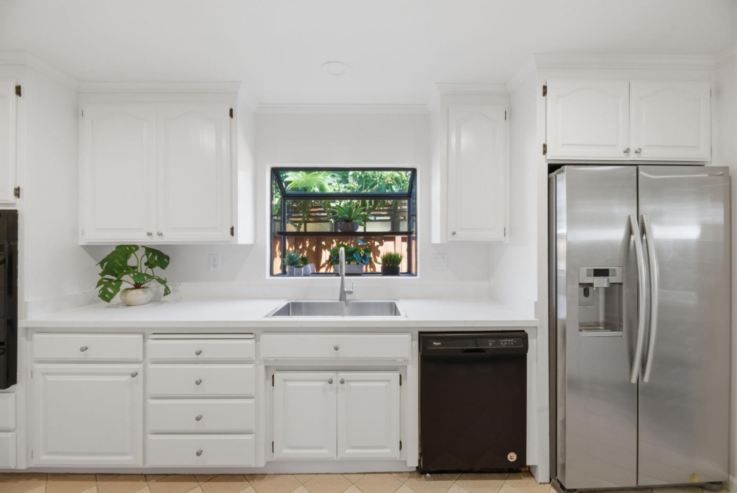 3374 San Marino Avenue