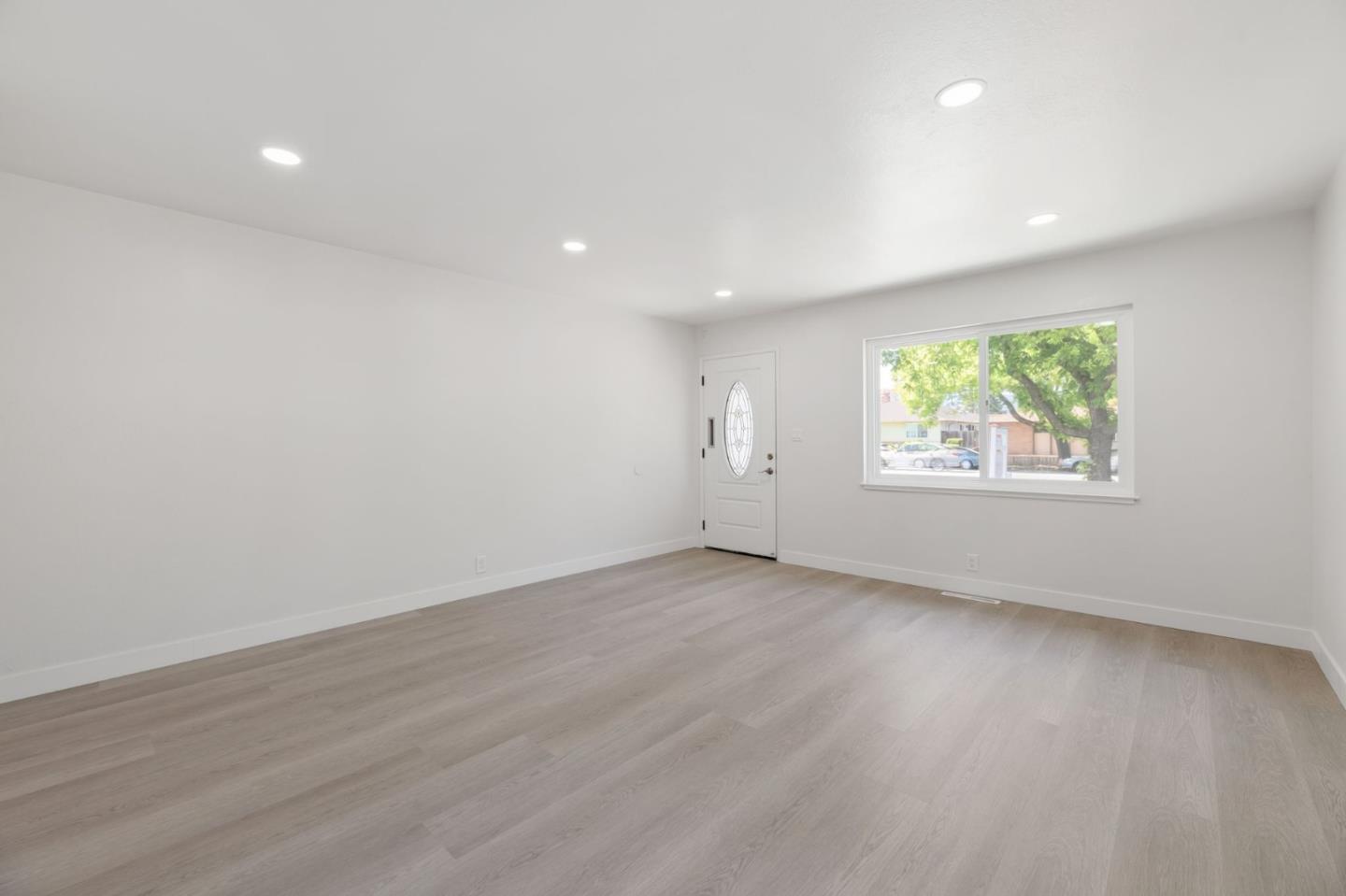 2790-2792 Union Avenue