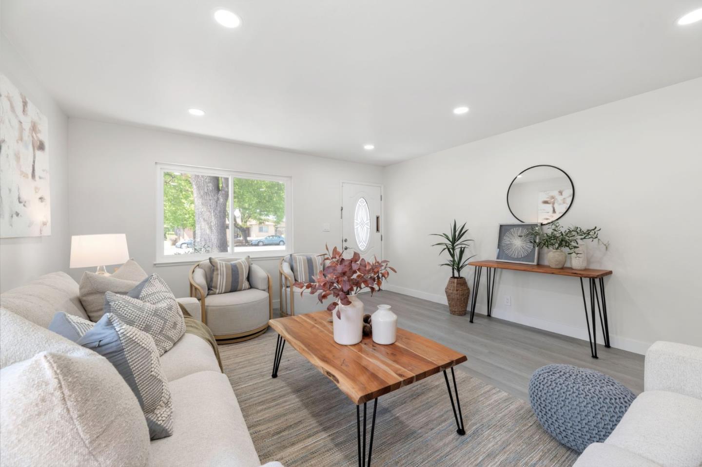 2790-2792 Union Avenue