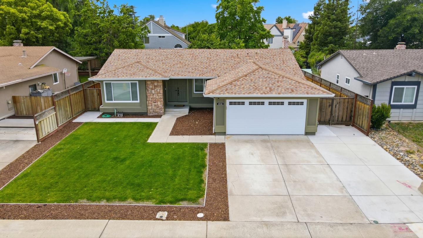 4541 Oak Forest Avenue