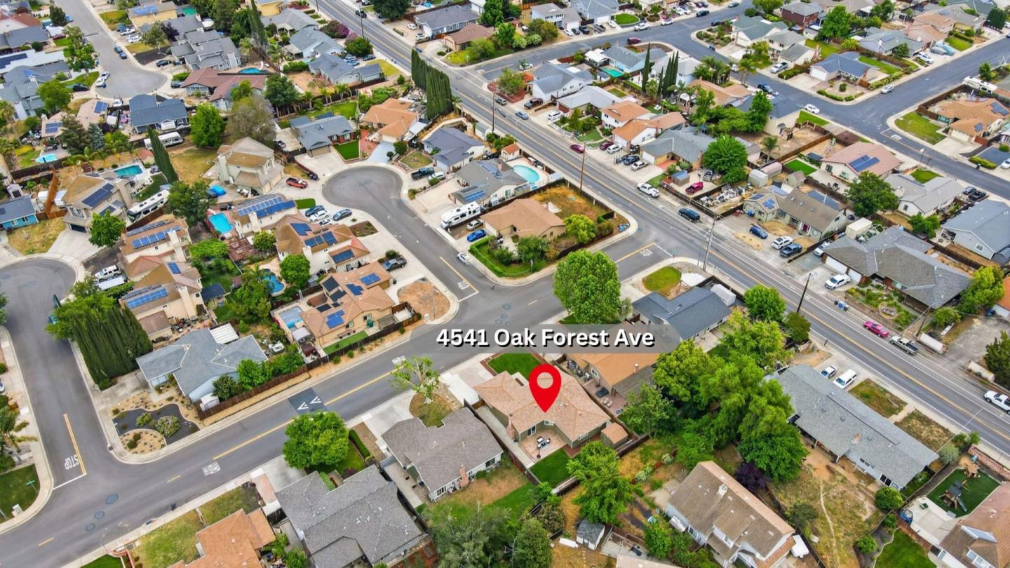 4541 Oak Forest Avenue