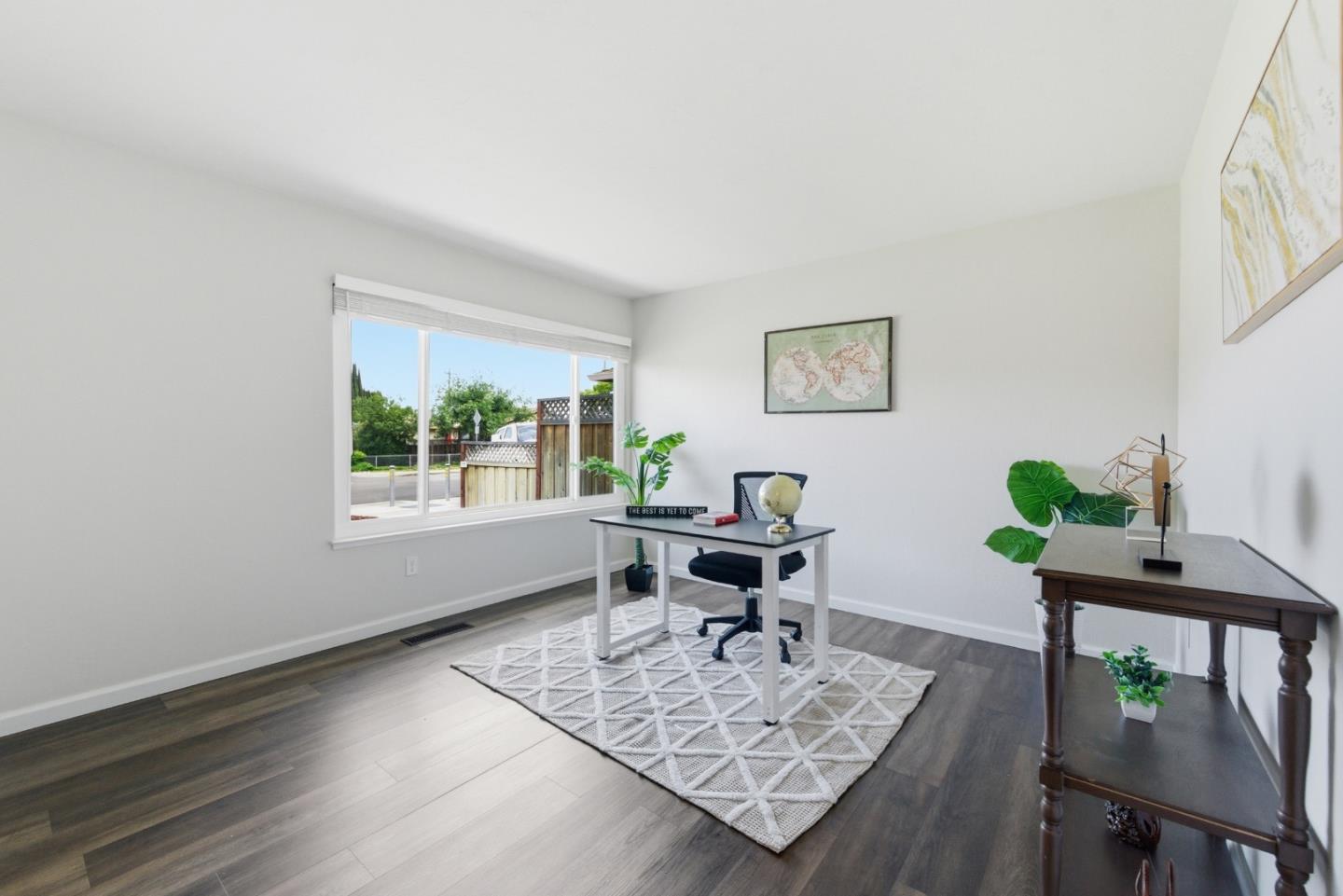 4541 Oak Forest Avenue