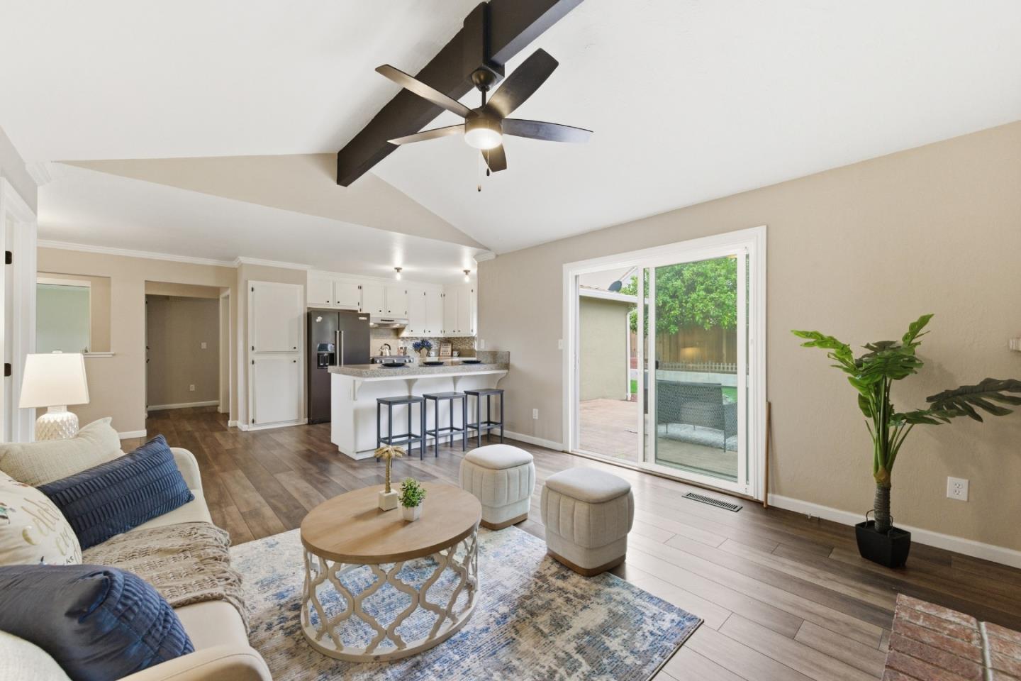 4541 Oak Forest Avenue