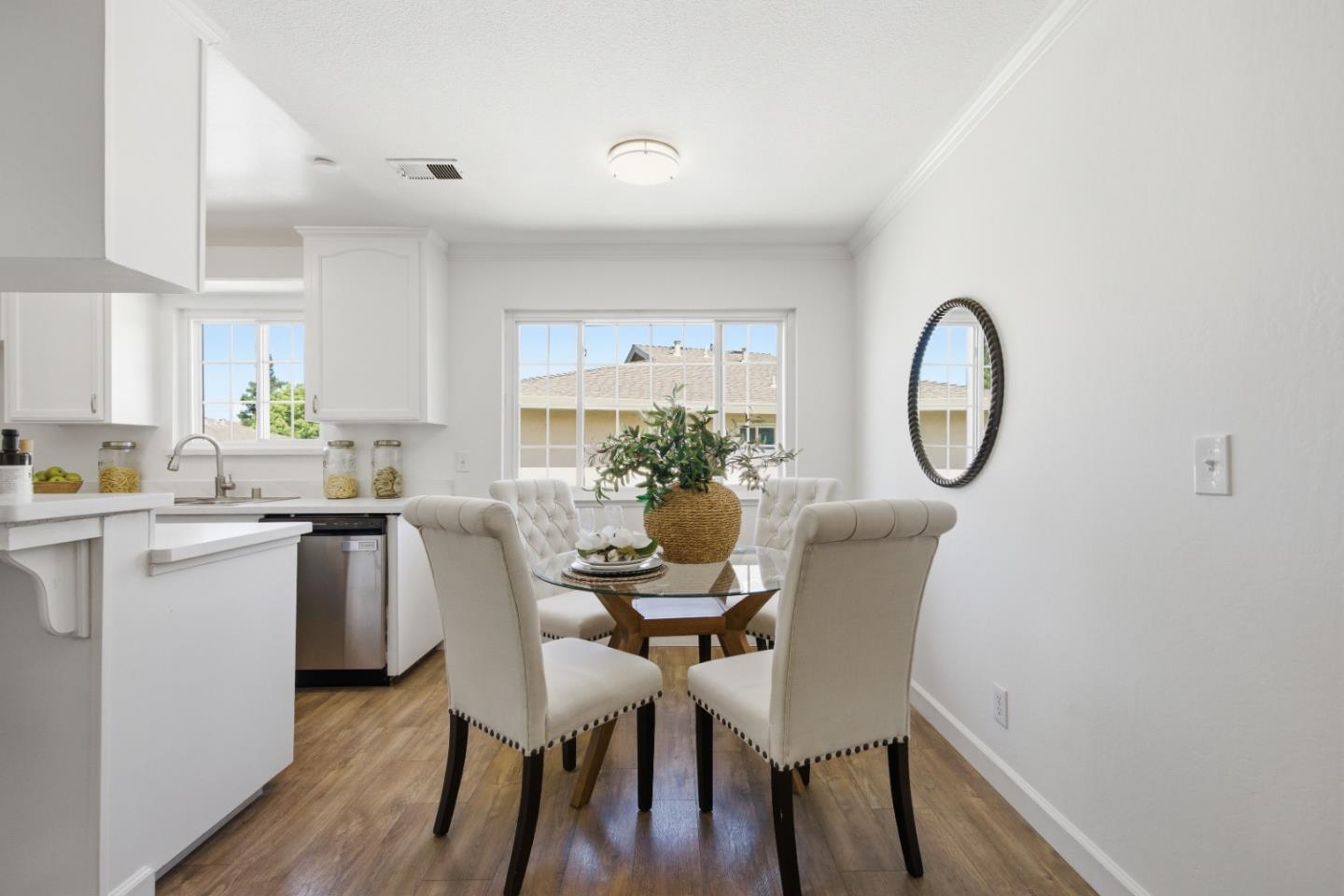 2281 Samaritan Drive 4