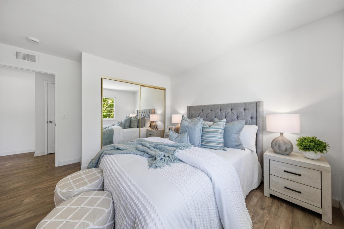 2281 Samaritan Drive 4