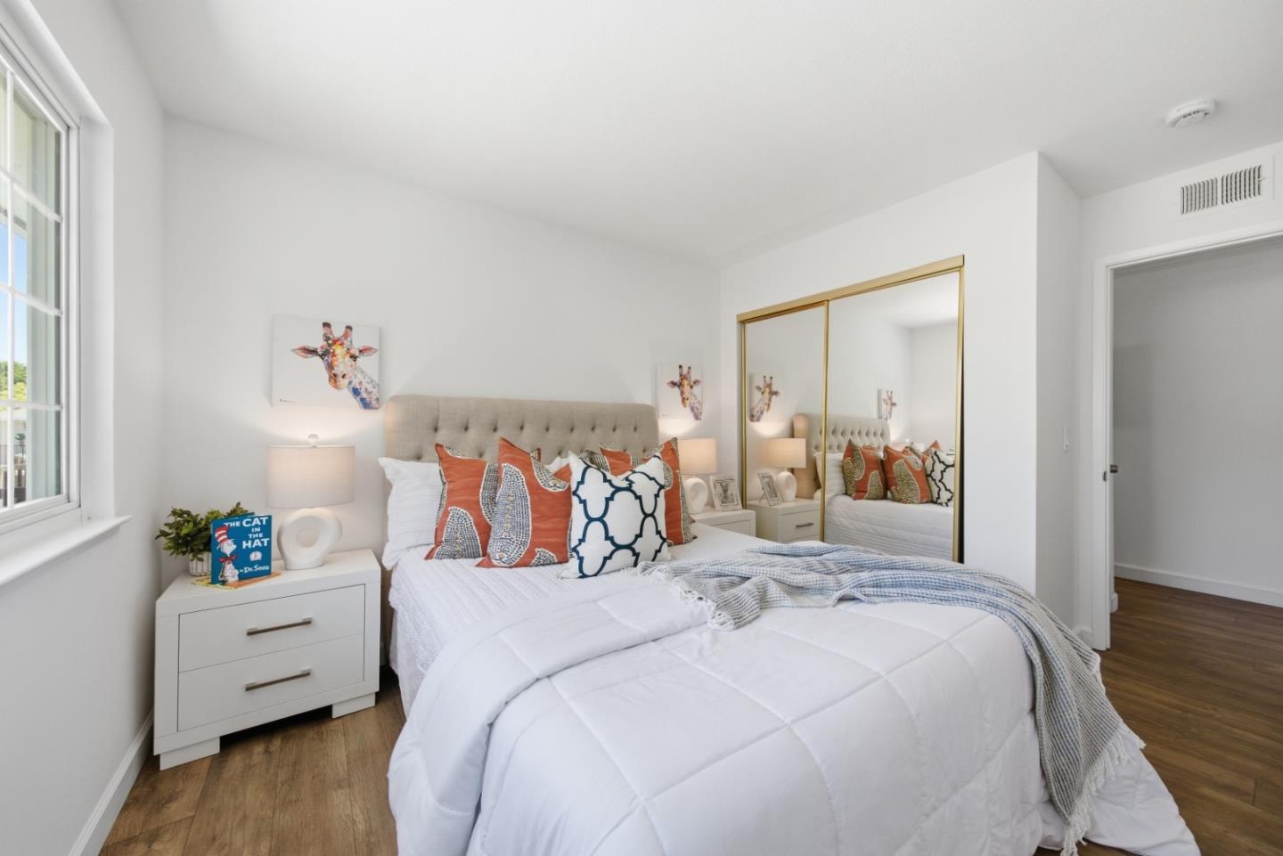 2281 Samaritan Drive 4