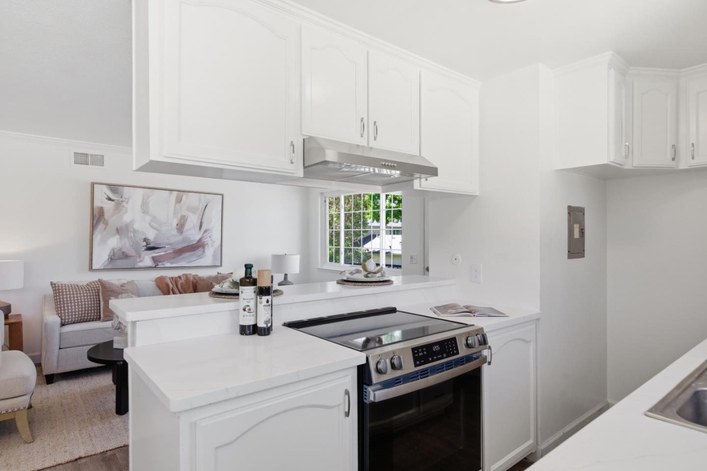 2281 Samaritan Drive 4