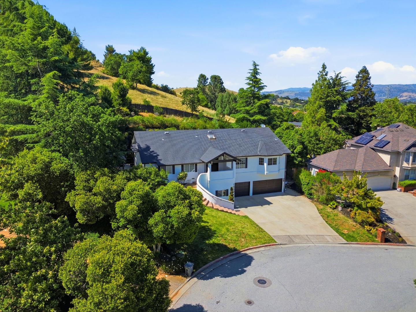 1035 Appian Way