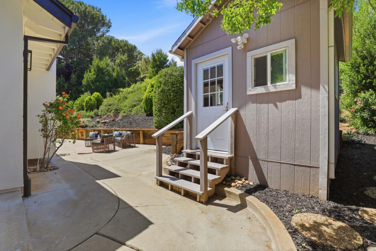 1035 Appian Way