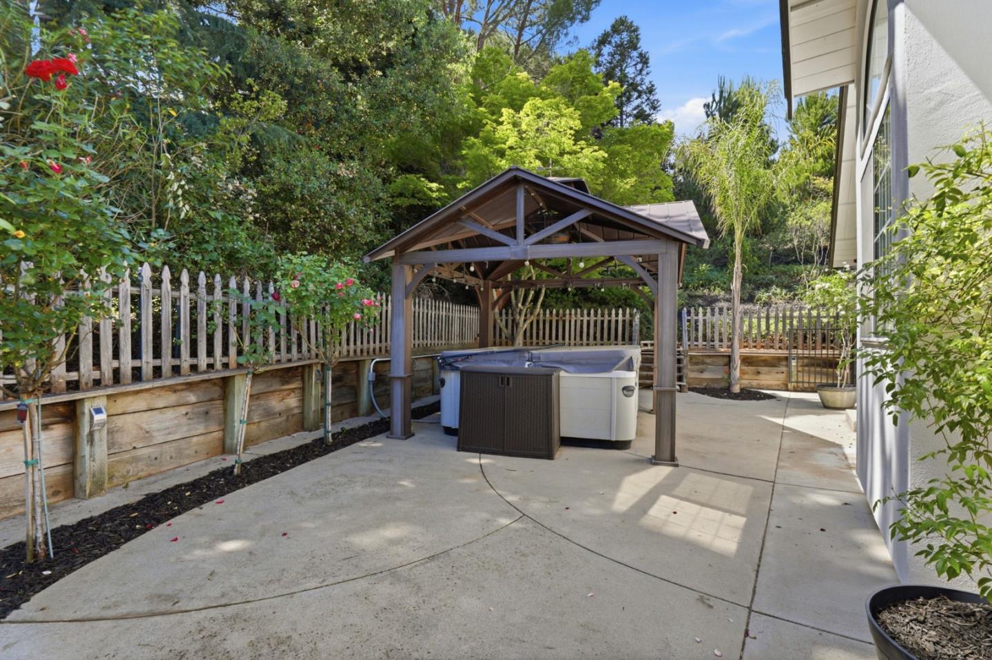 1035 Appian Way