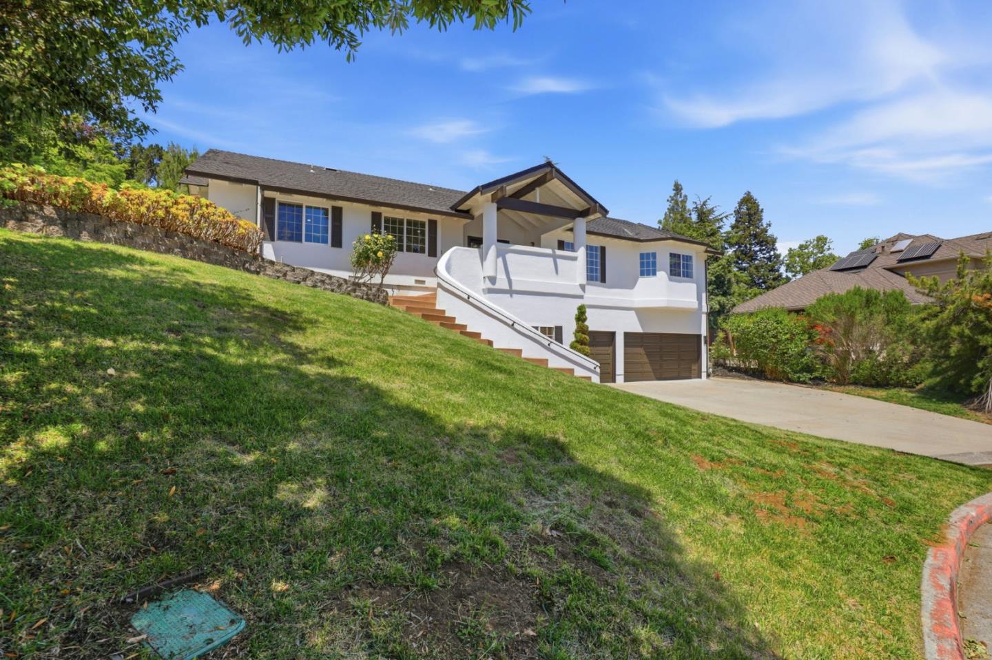 1035 Appian Way