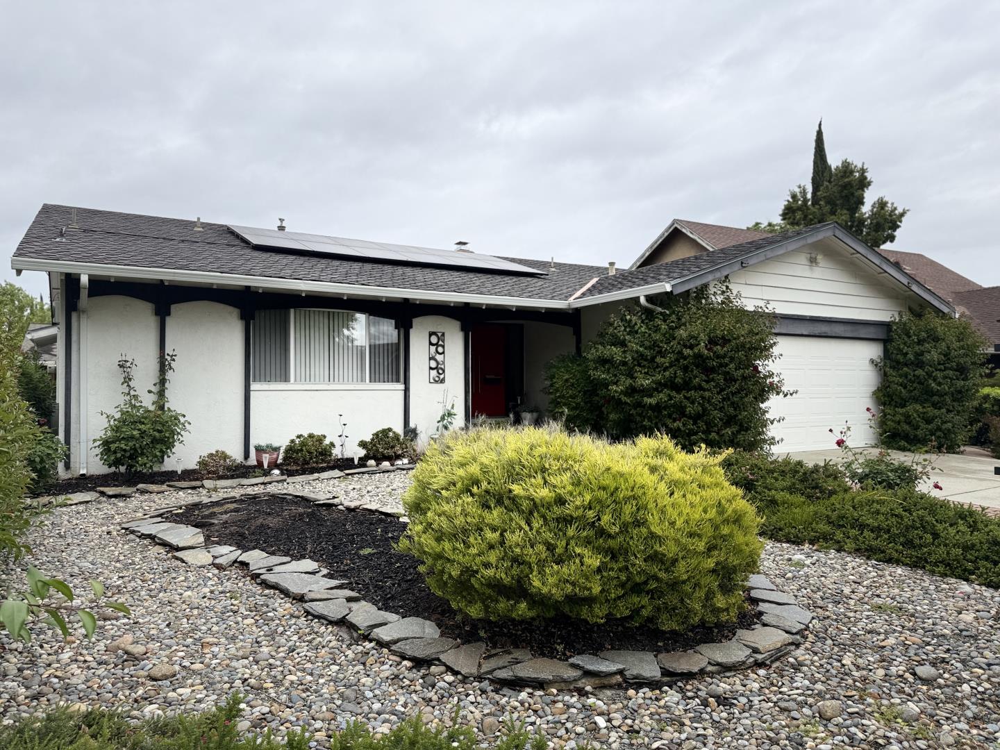 279 Cresta Vista Way