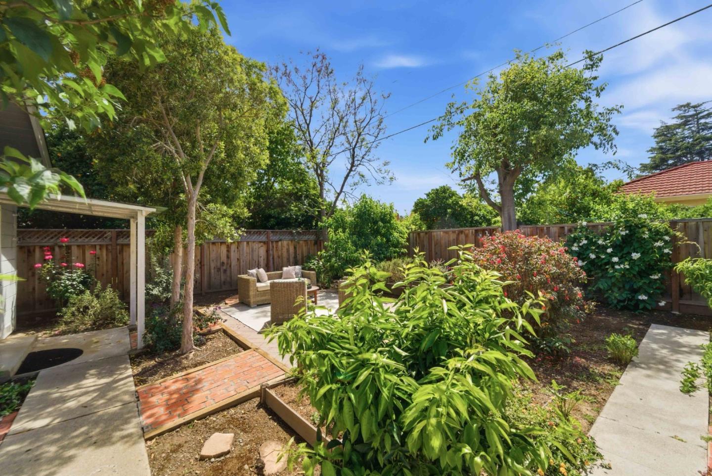 1274 Carmel Way