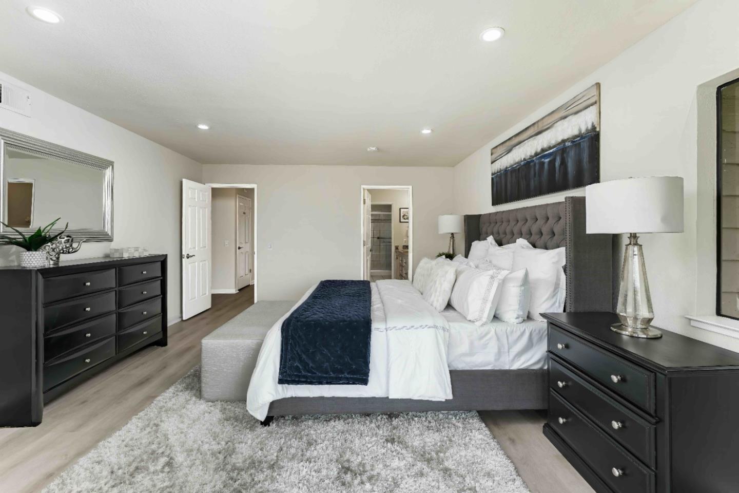 7012 Via Valverde