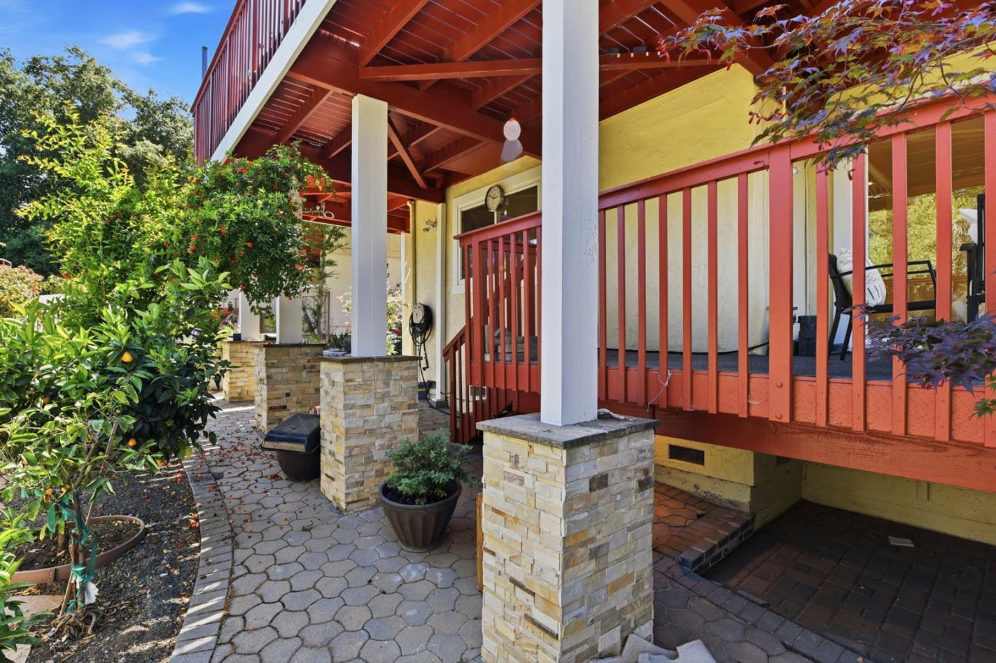 10112 Adelheid Court