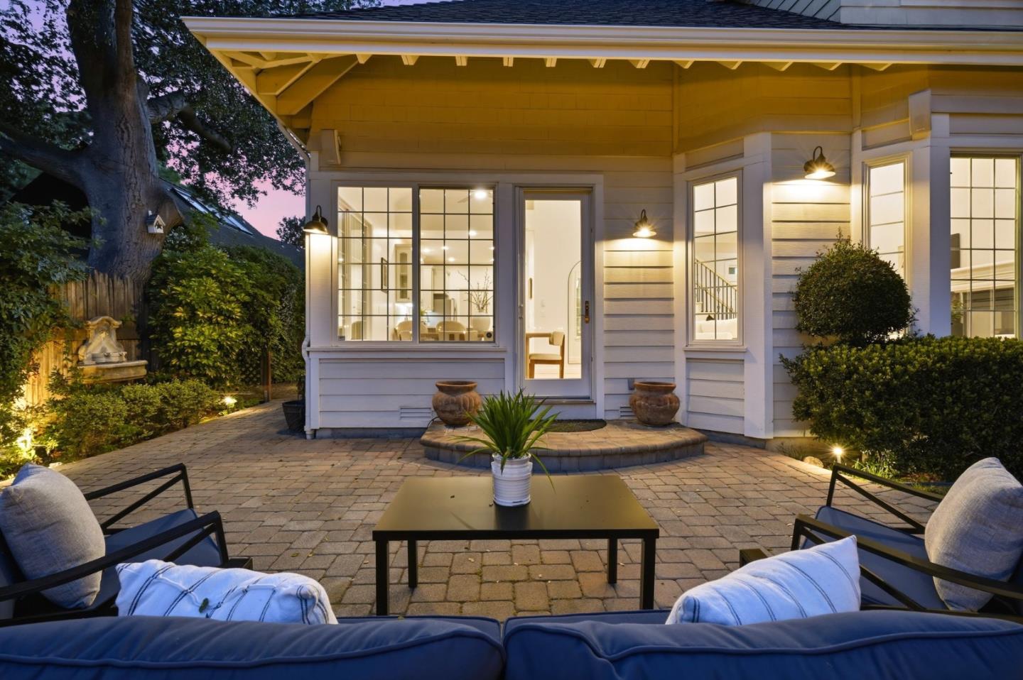 98 Forrest Avenue
