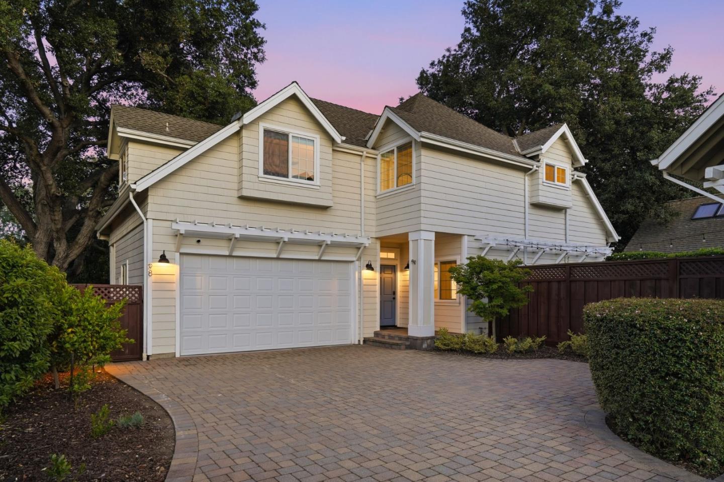 98 Forrest Avenue