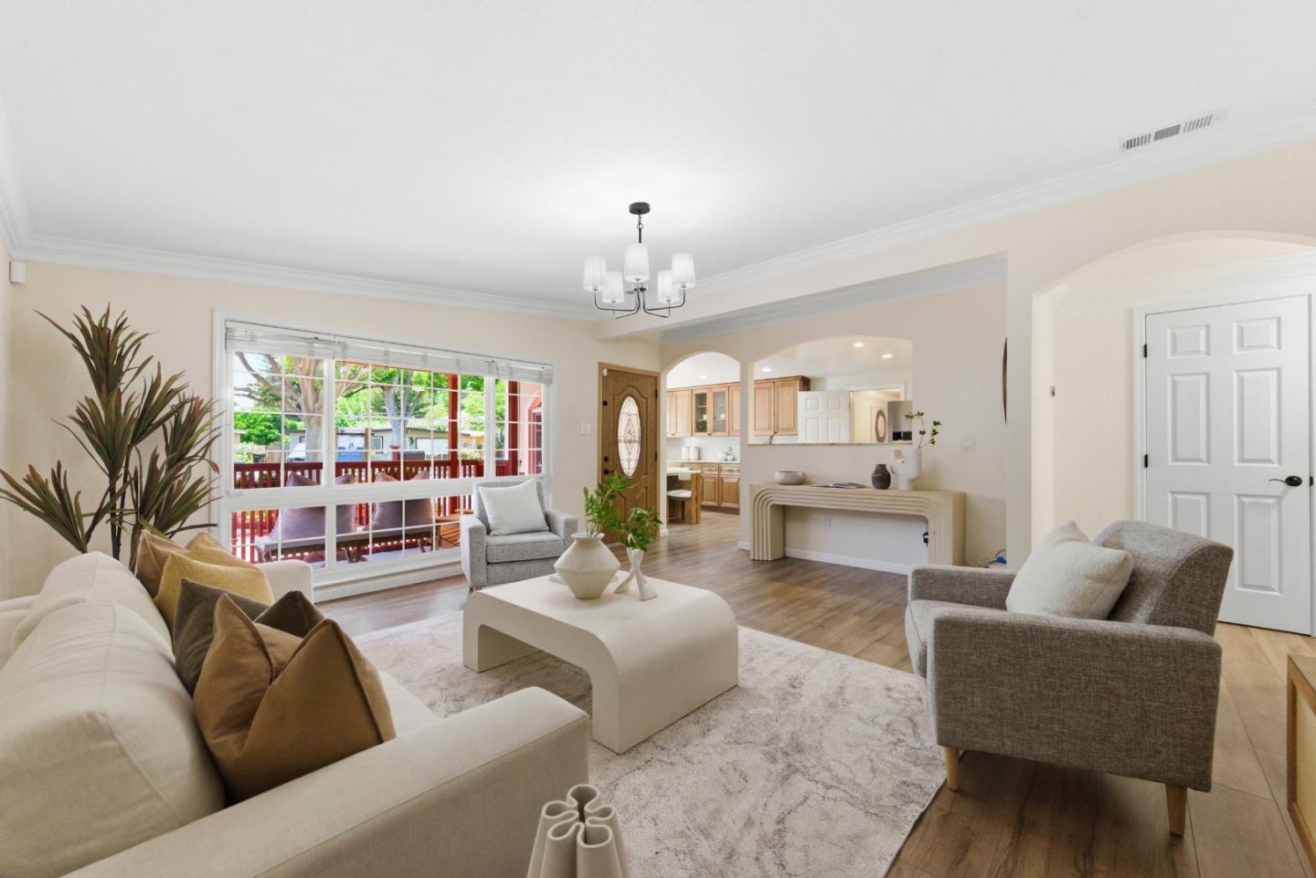 2070 Don Court