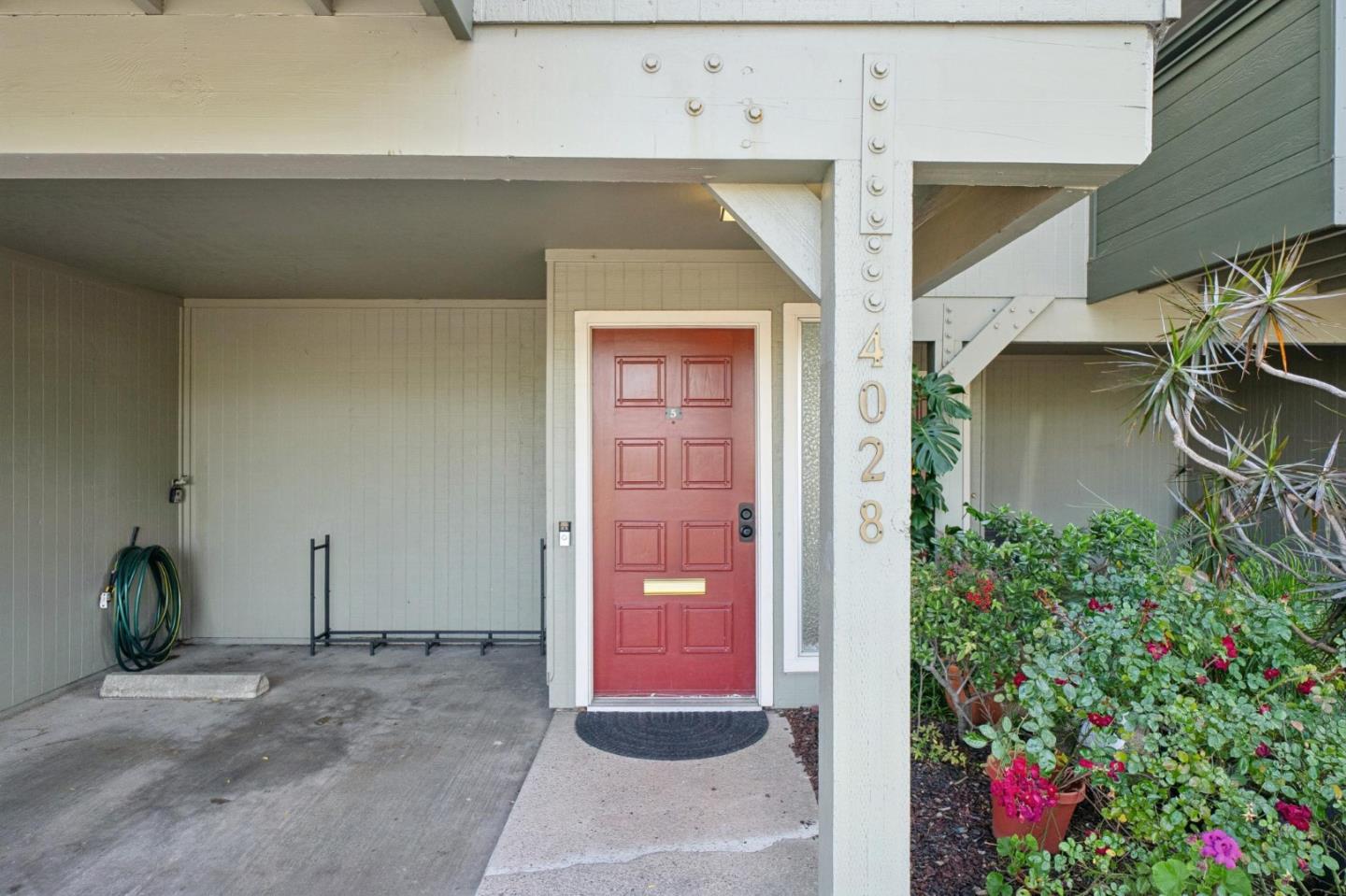 4028 Farm Hill Boulevard 5