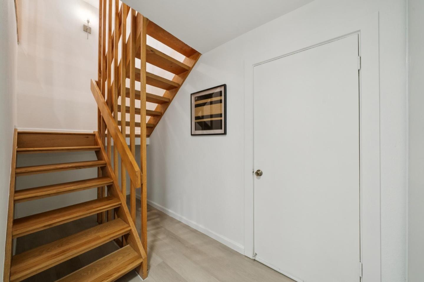 4028 Farm Hill Boulevard 5