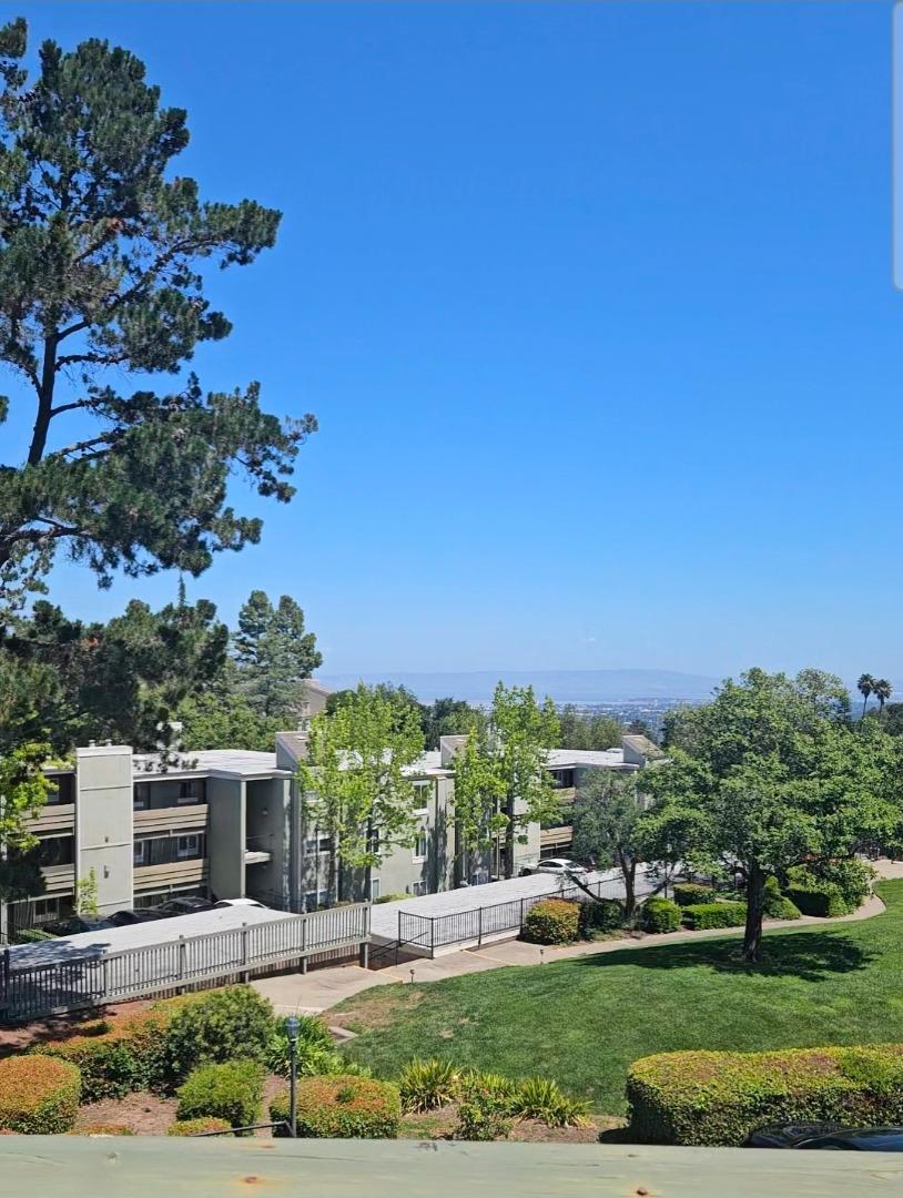 4028 Farm Hill Boulevard 5