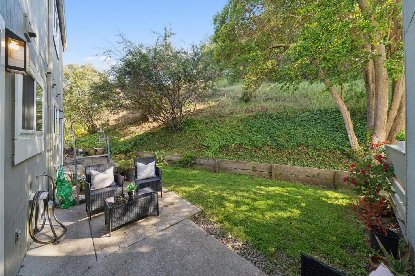 4028 Farm Hill Boulevard 5