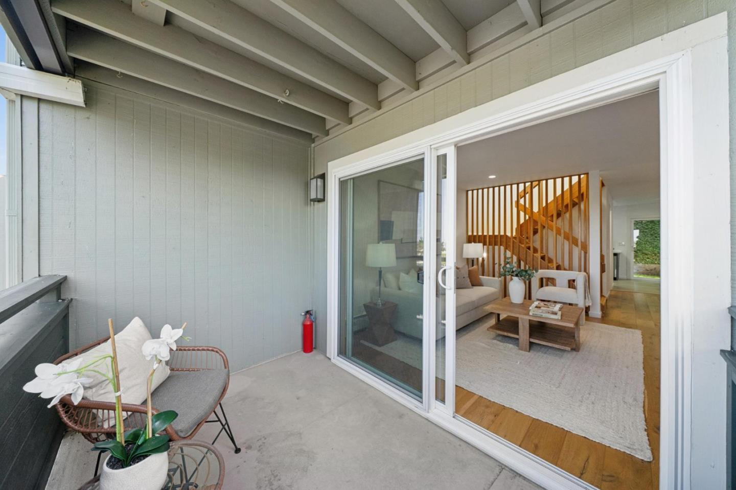 4028 Farm Hill Boulevard 5